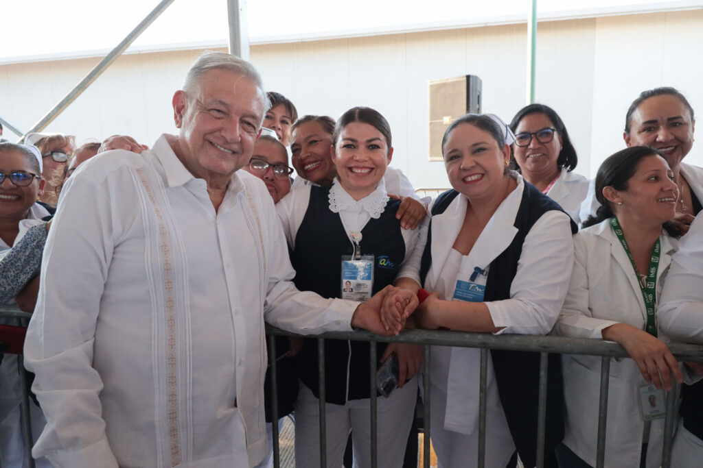 Andrés Manuel López Obrador supervisó la implementación del Plan de Salud IMSS Bienestar en Tampico, Tamaulipas,
