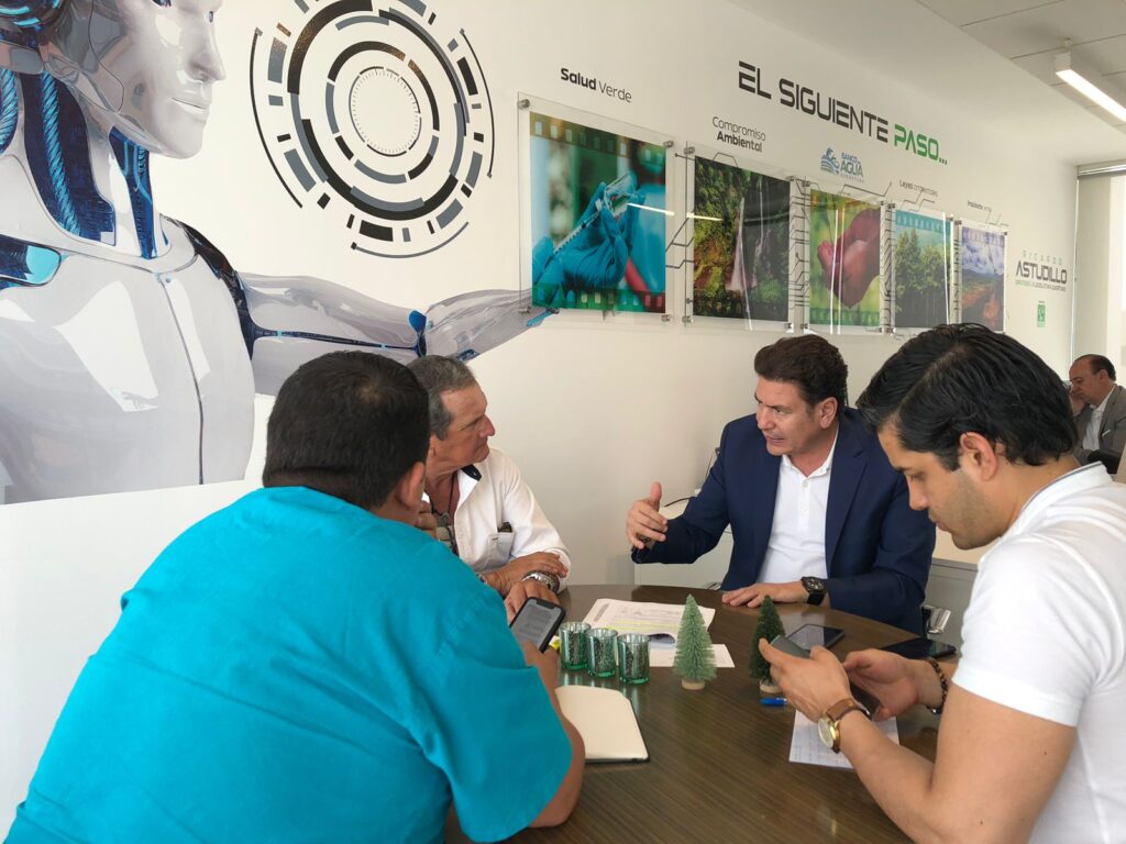 El diputado Ricardo Astudillo Suárez, coordinador de la Fracción Legislativa del Partido Verde Ecologista de México en la LX Legislatura