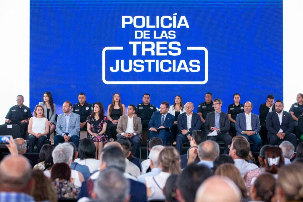 El gobernador, Mauricio Kuri González, estuvo presente en la puesta en marcha del Modelo de Policía de Proximidad “Enfoque del Agente de las Tres Justicias”,