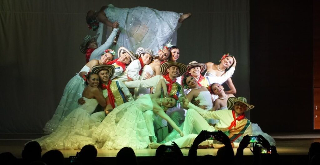 El municipio de Tequisquiapan será sede del Segundo Encuentro Internacional de Folklore a través del cual se expondrán danzas y bailes tradicionales; para esta edición el país invitado es Colombia.