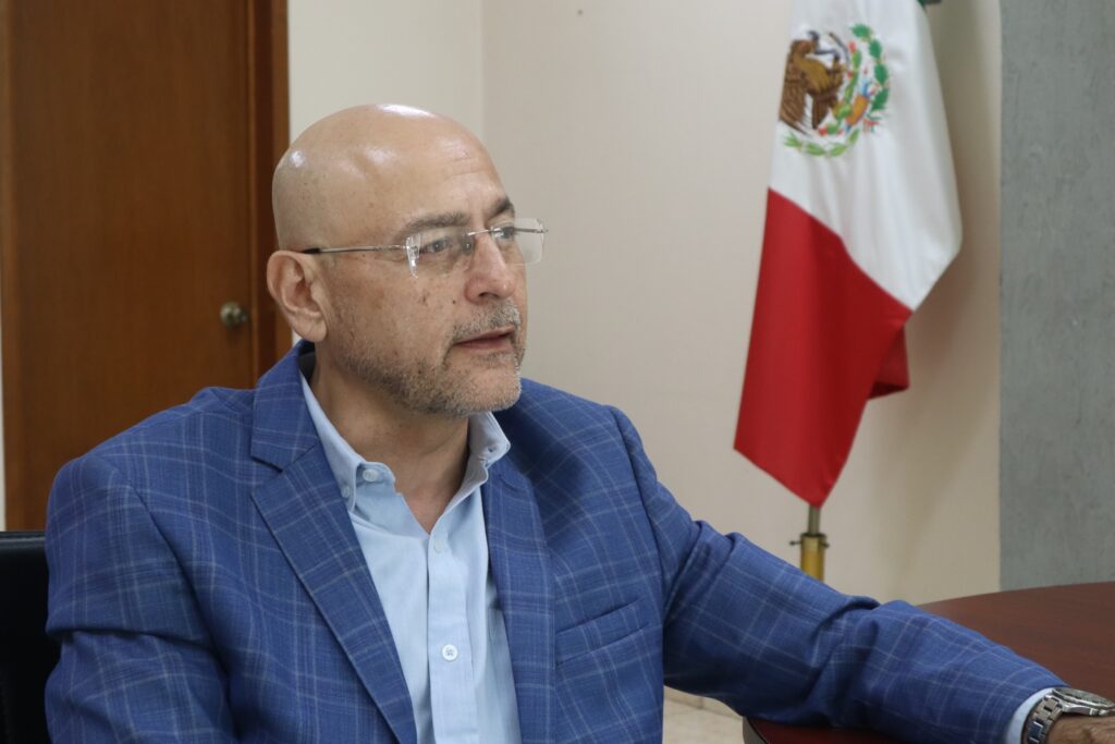 Suman 44 colegios de profesionistas en Querétaro