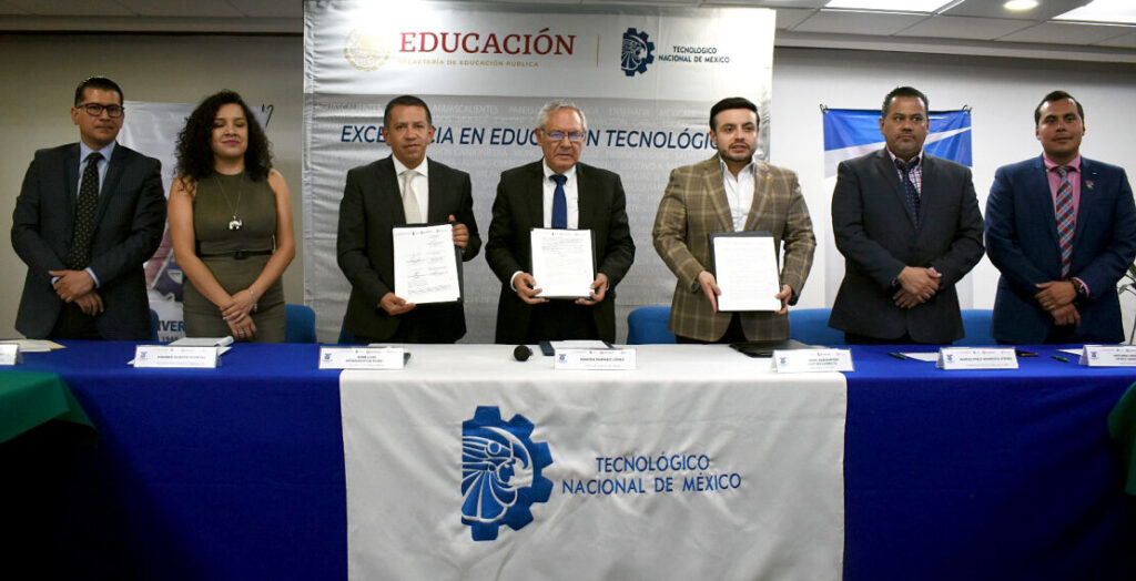 firman convenio de colaboración para la certificación de estudiantes