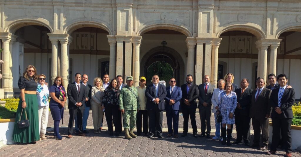 Se reúnen representantes de SEDENA y La Asociación Queretana de Abogados A.C.