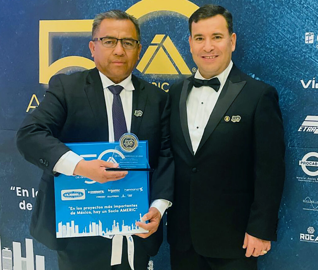 Ángel Marroquín De Jesús, fue reconocido por parte de la Asociación Mexicana de Empresas del Ramo de Instalaciones para la Construcción, A.C.