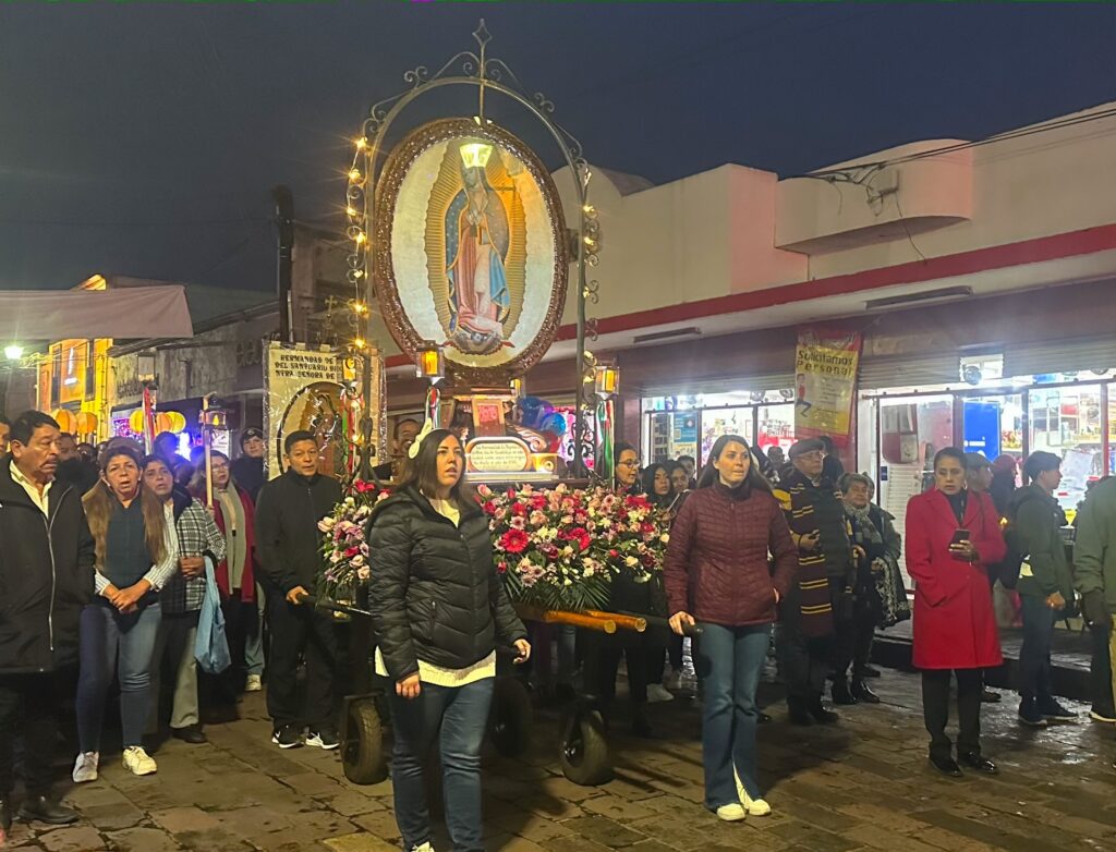 Cumplió 75 años la peregrinación de Los Farolitos de San Juan del Río.