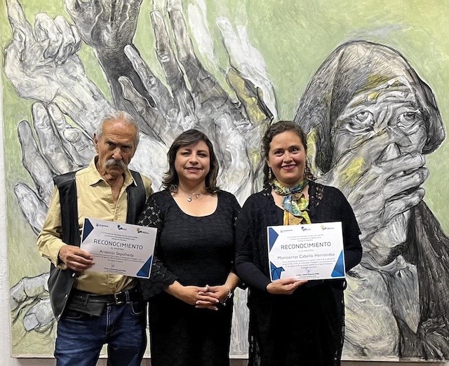Artemio Sepúlveda y Montserrat Cabello, durante la inauguración de esta significativa emposición en el Portal del Diezmo.